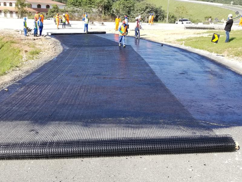 Compactador sobre geogrelha Spalla